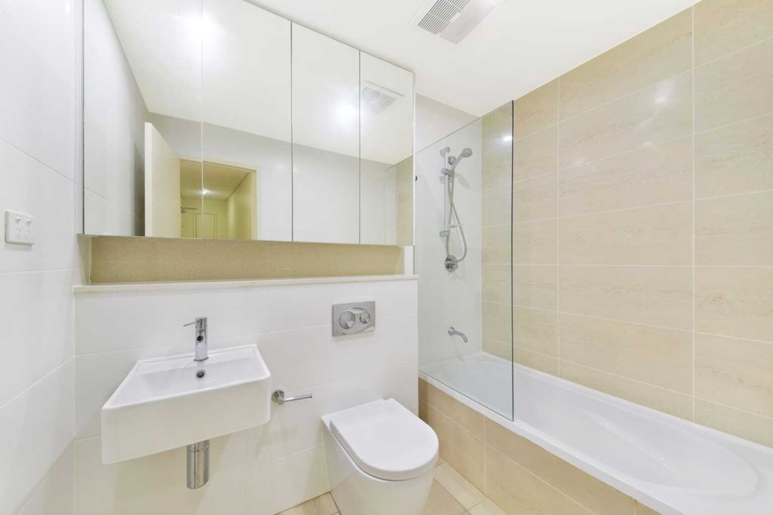 70/2-8 Belair Close Hornsby 70/2-8 Belair Close Hornsby