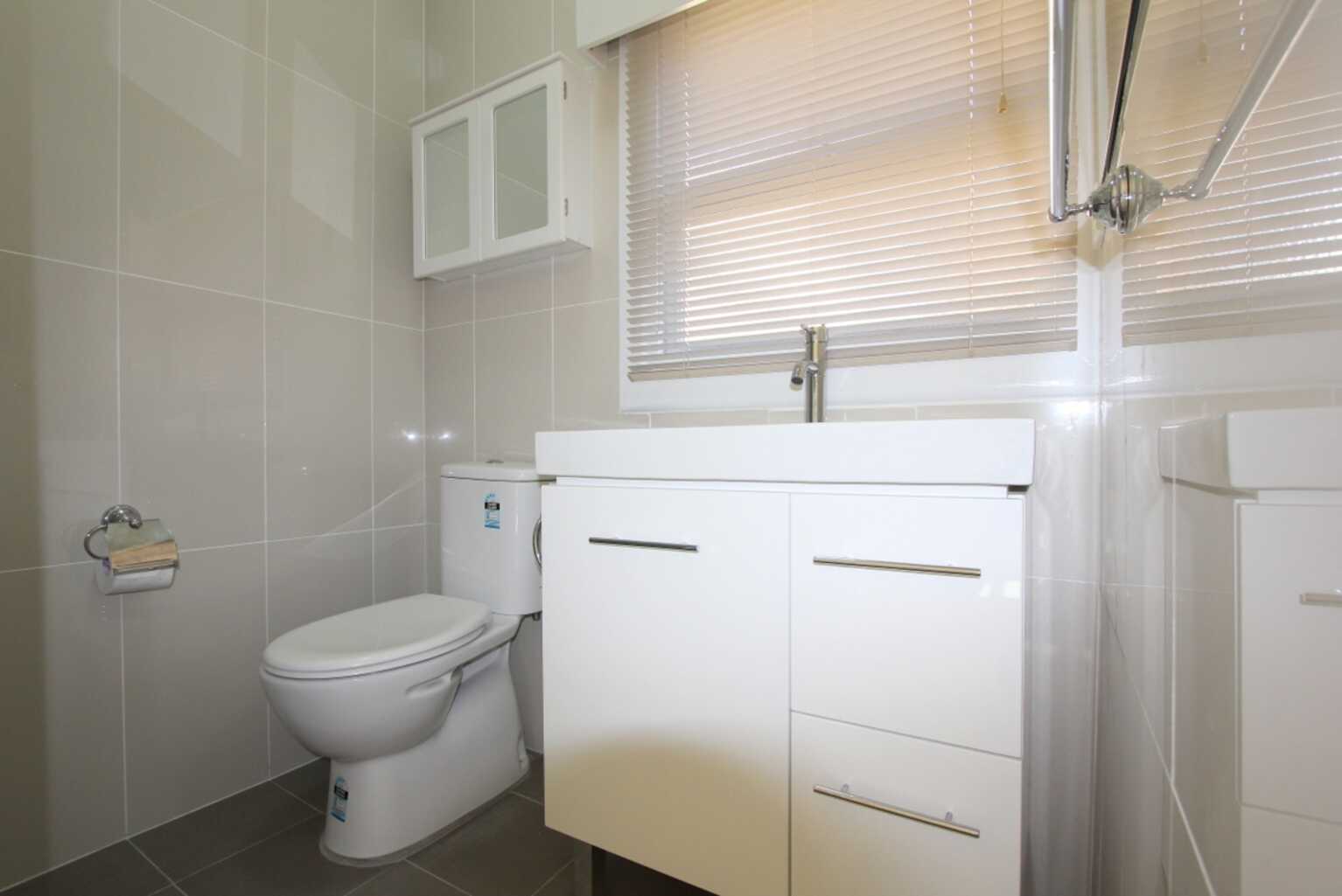 1/54 Bass Drive  Baulkham Hills