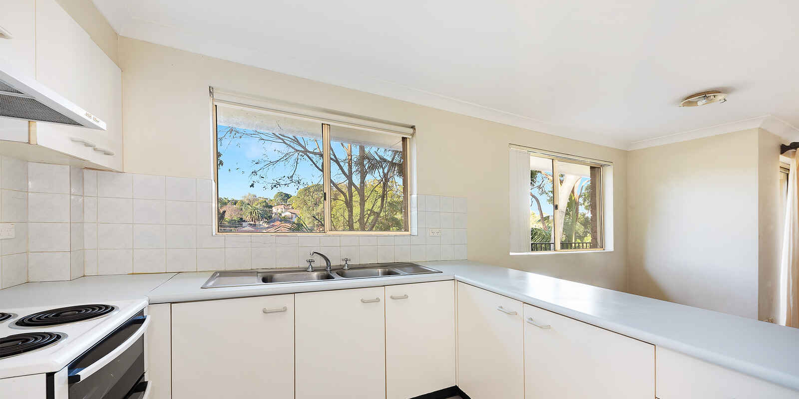 8/85-91 Hampden Road Artarmon