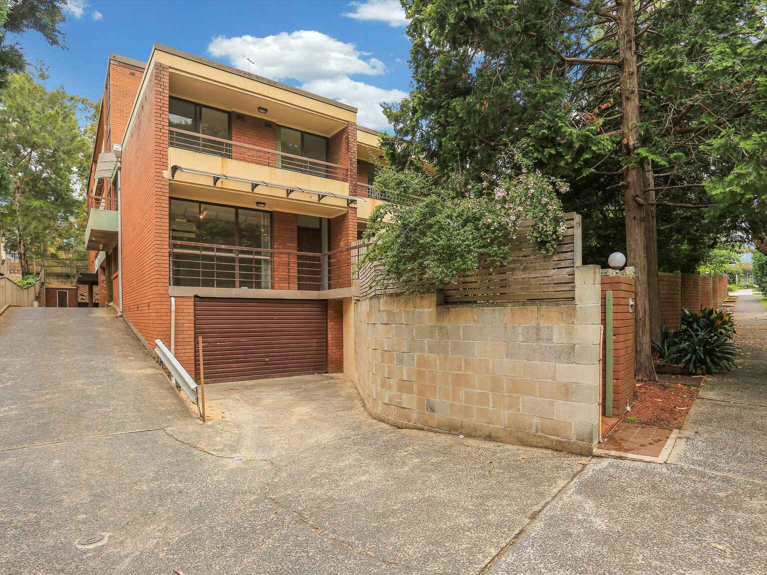 1/19 Birdwood Ave Lane Cove