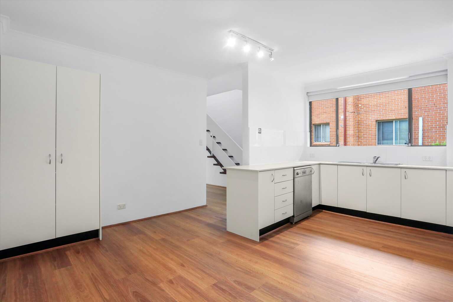 1/19 Birdwood Ave Lane Cove 1/19 Birdwood Ave Lane Cove