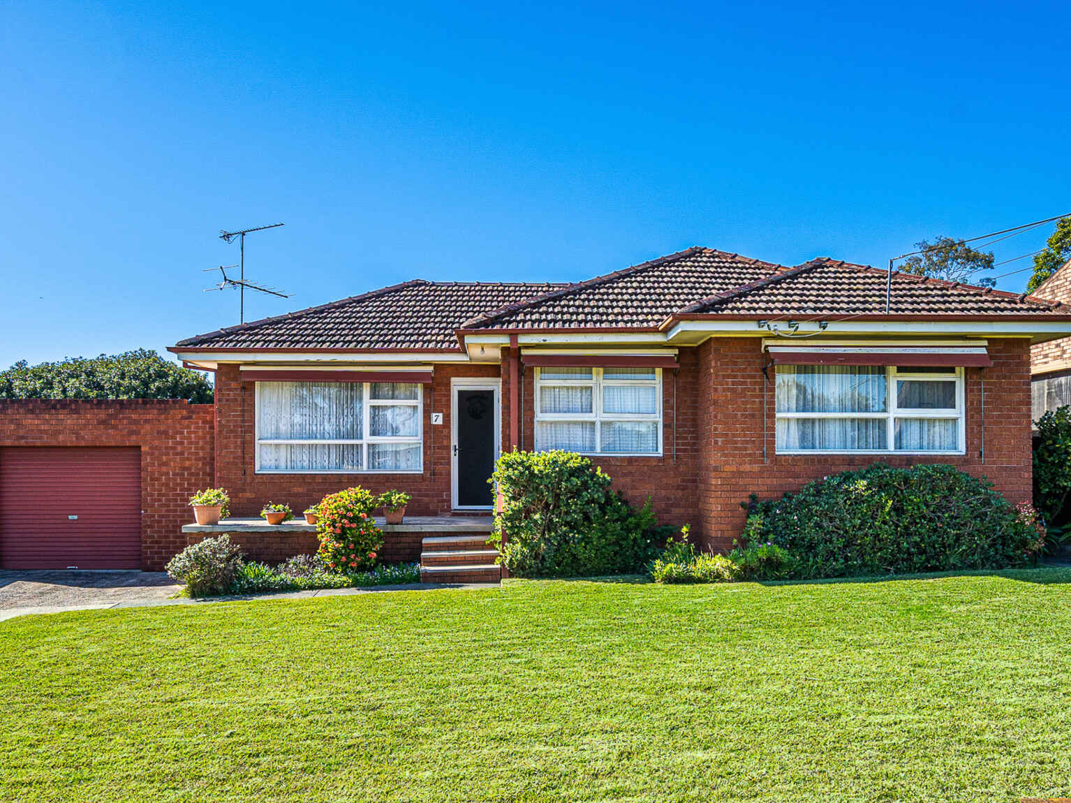 7 Burrell Crescent Baulkham Hills