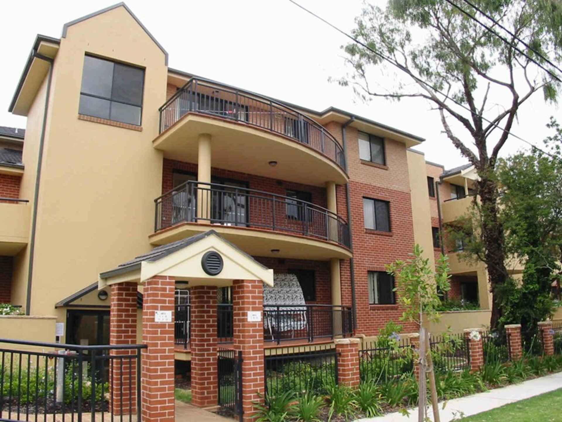 25/9-11 Nelson St Chatswood
