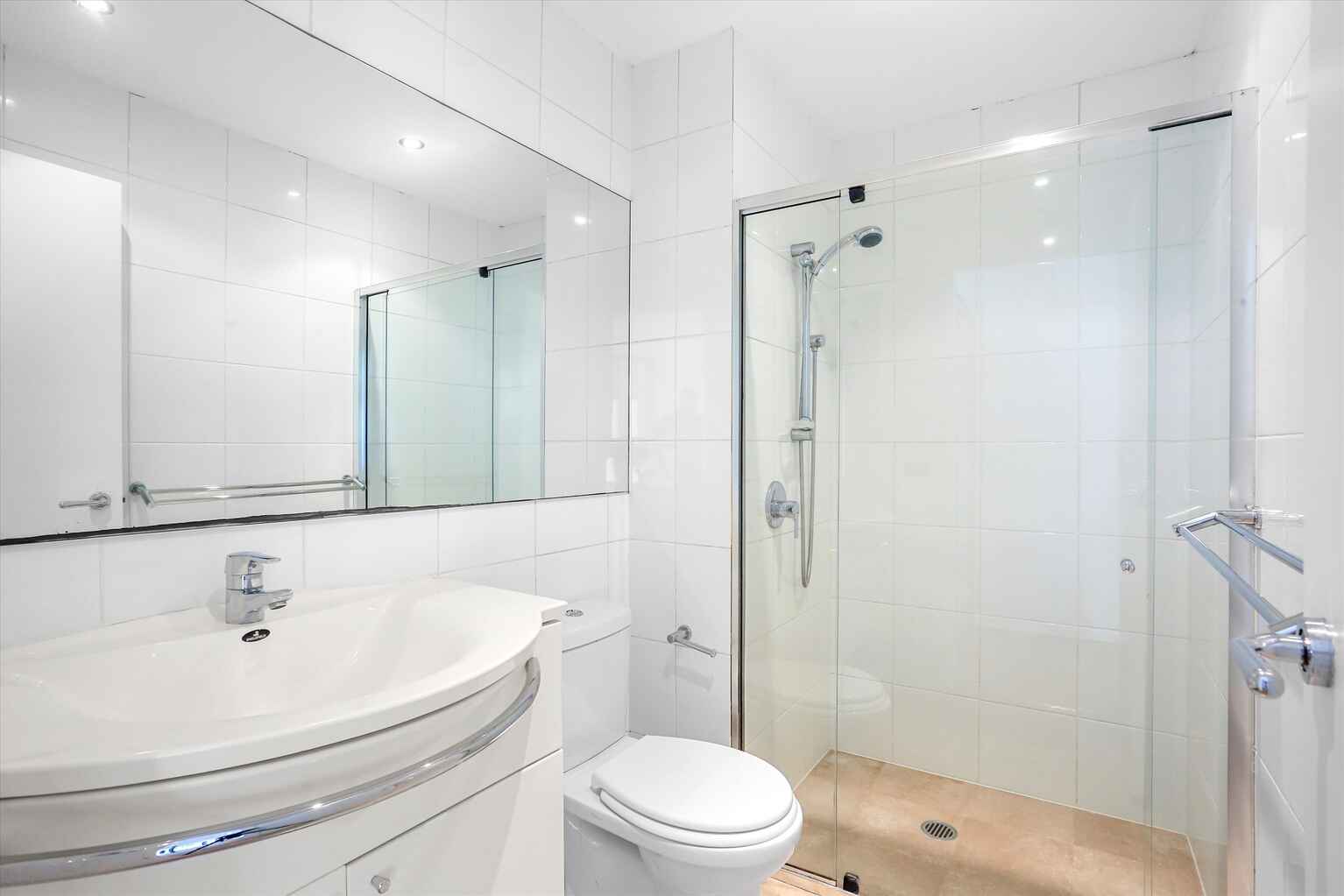 C5/18 Jacques St Chatswood