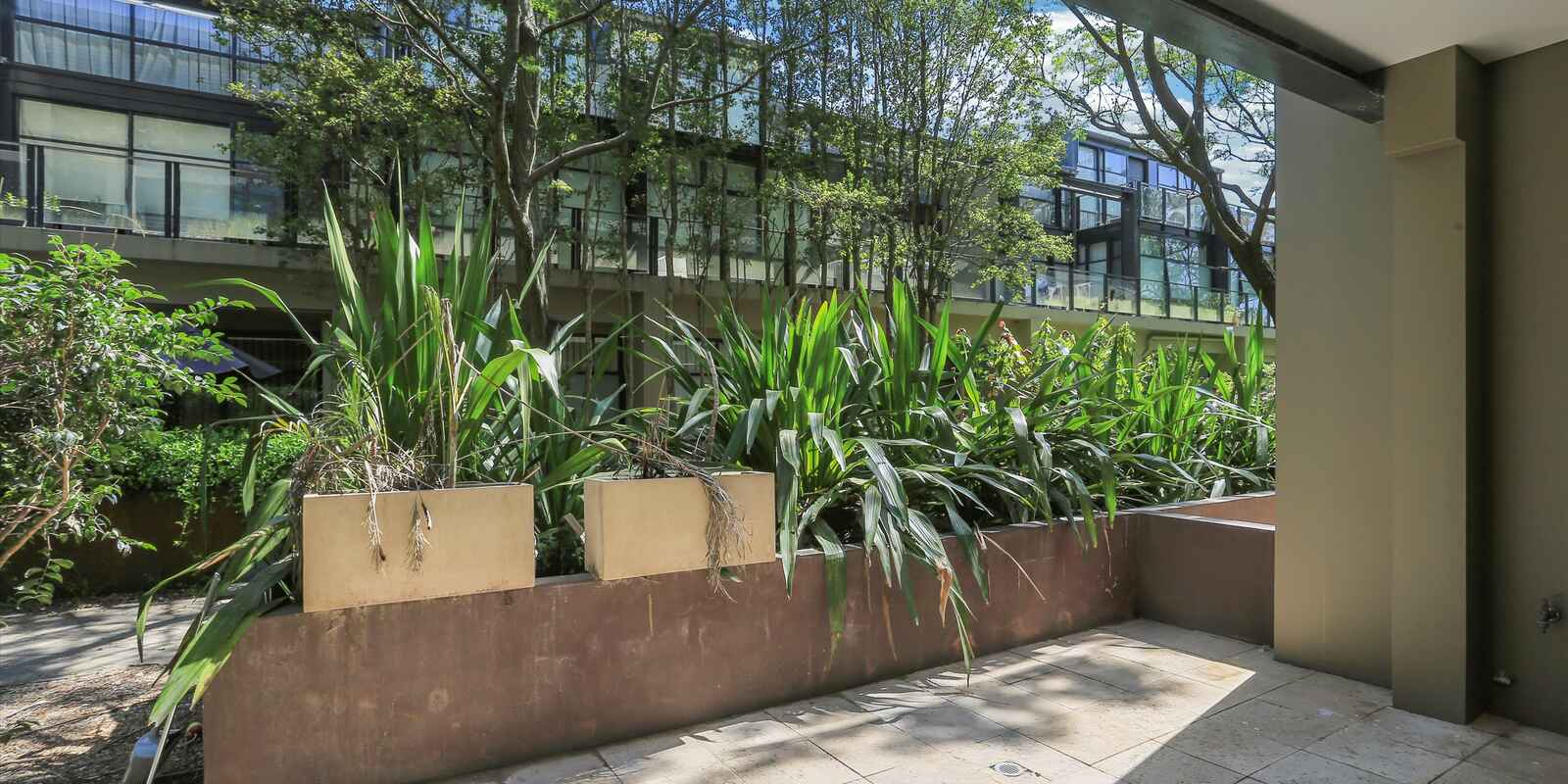 C5/18 Jacques St Chatswood