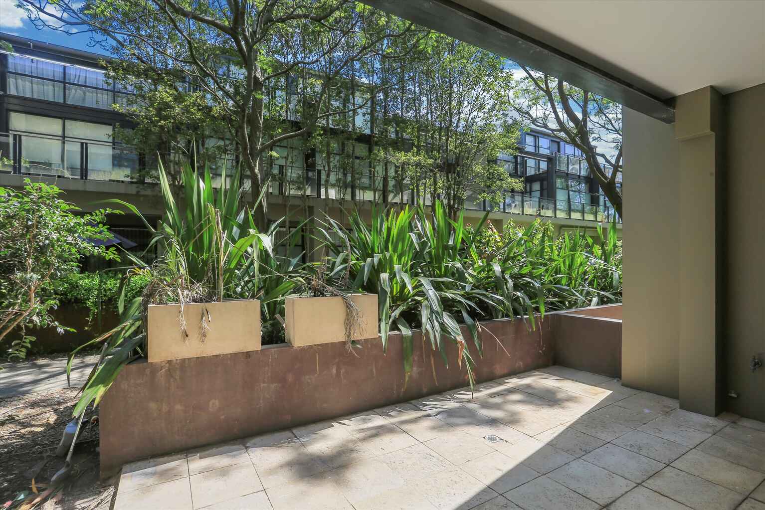 C5/18 Jacques St Chatswood