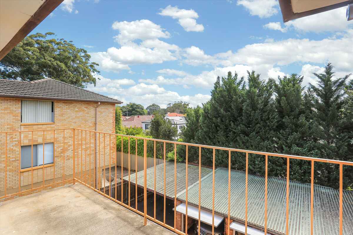 18/101 Burns Bay Rd Lane Cove