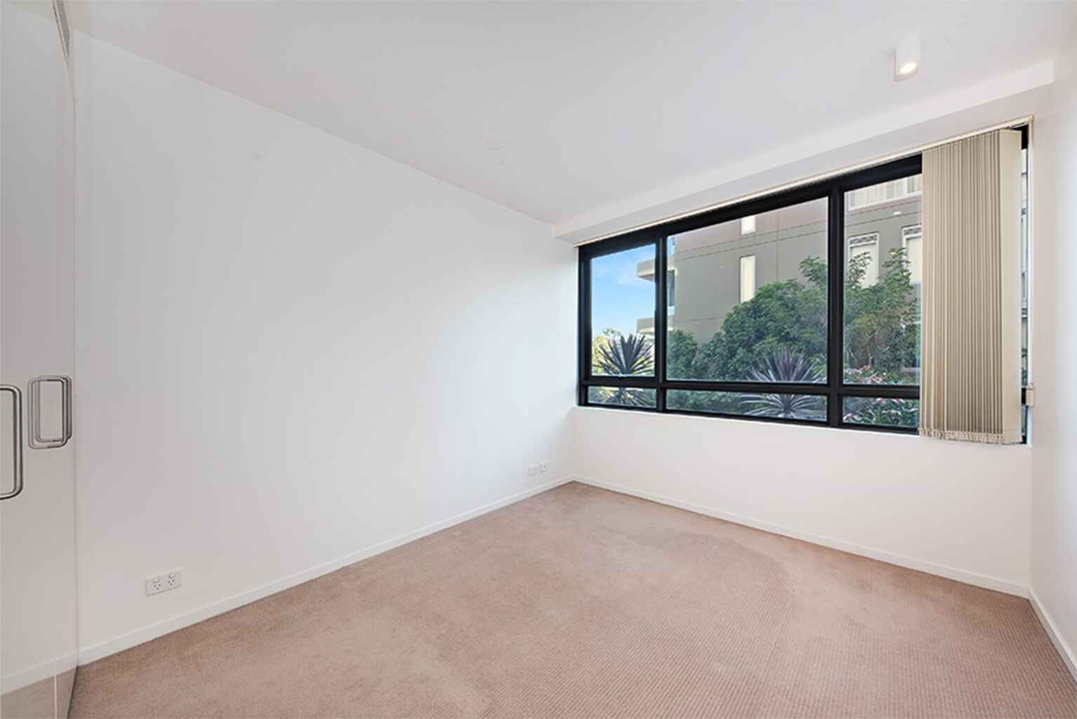 A106/2 Saunders Cl Macquarie Park