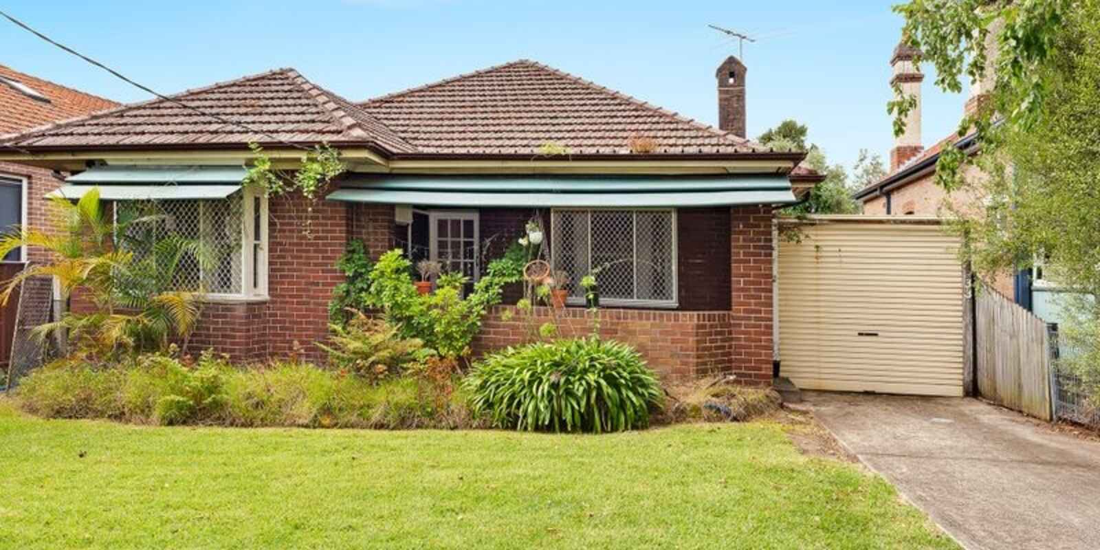 33 Oakville Rd Willoughby