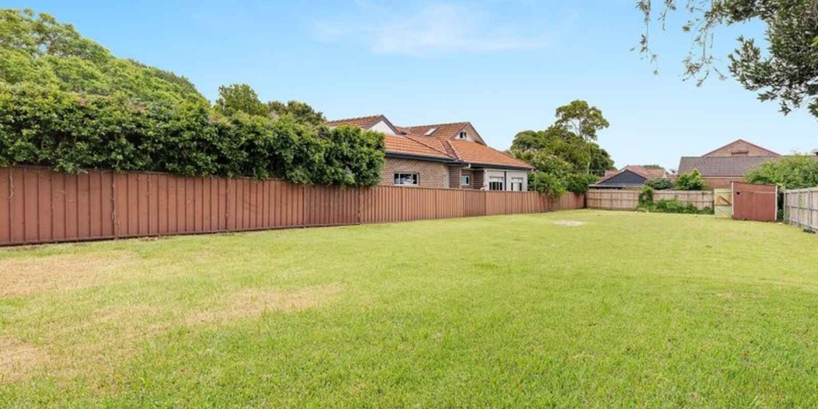 33 Oakville Rd Willoughby