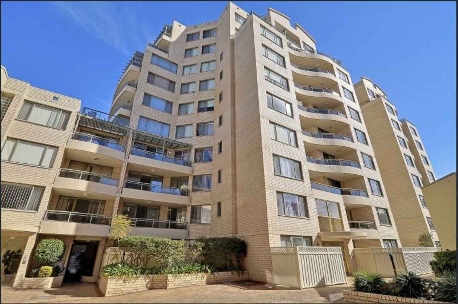 96/107 Pacific Hwy Hornsby