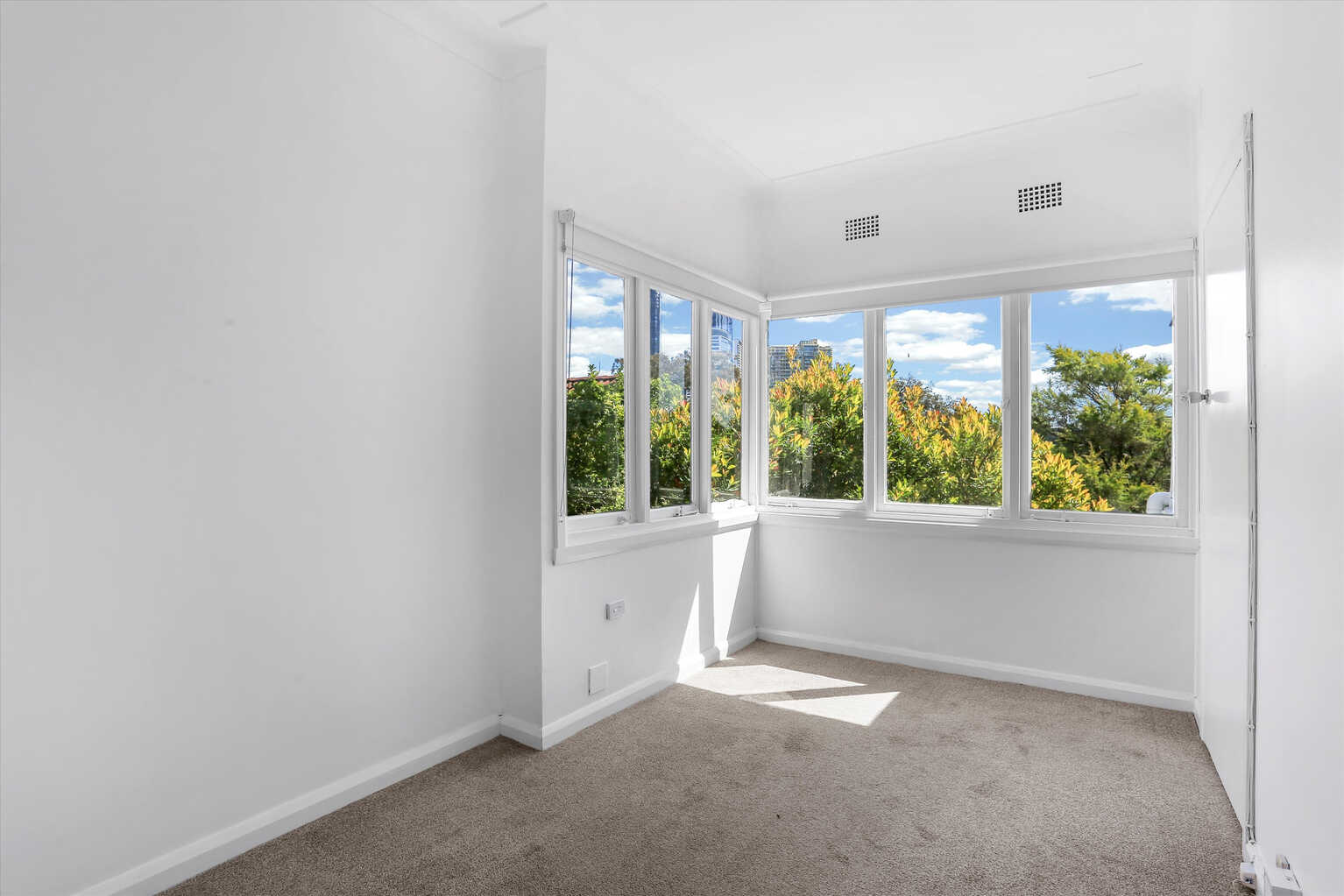 2/11 Nea St Chatswood