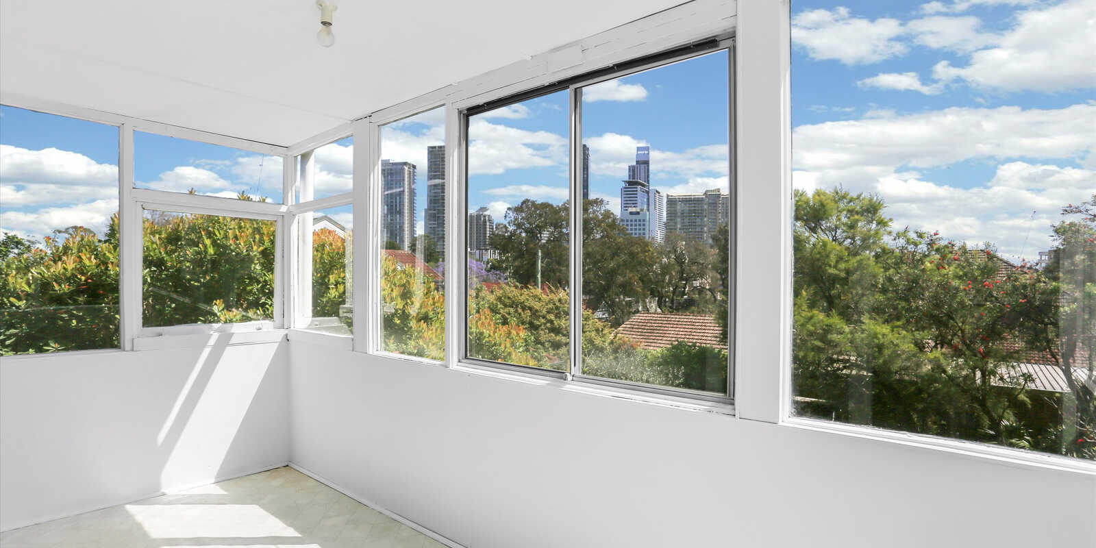 2/11 Nea St Chatswood