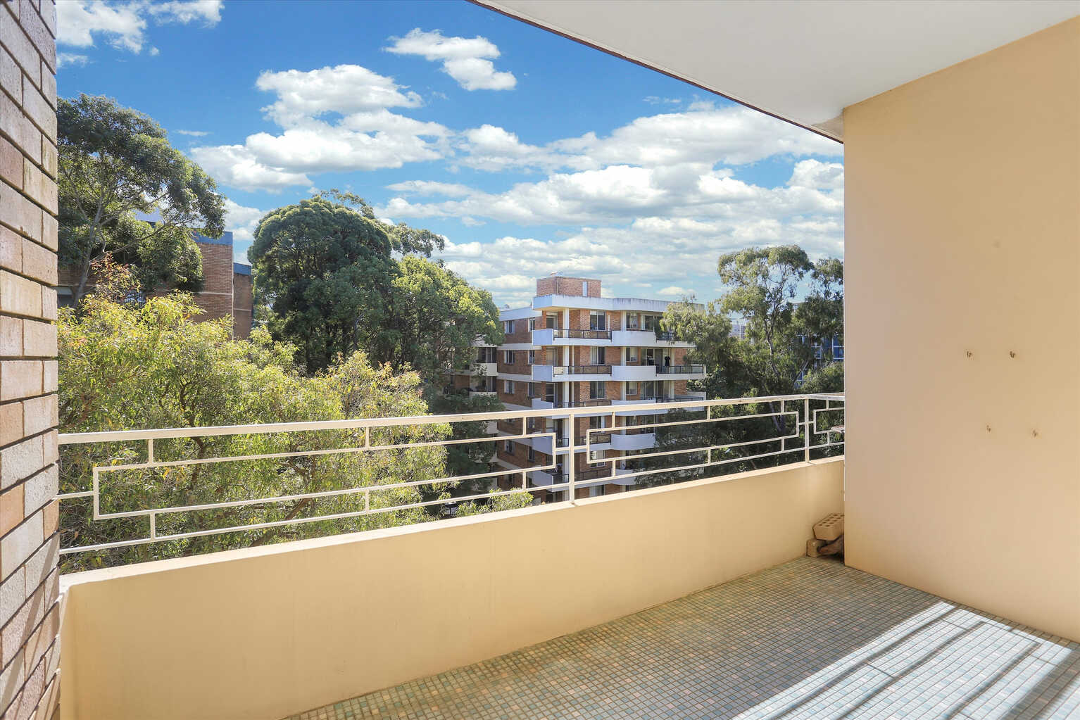 19/33 Johnson St Chatswood