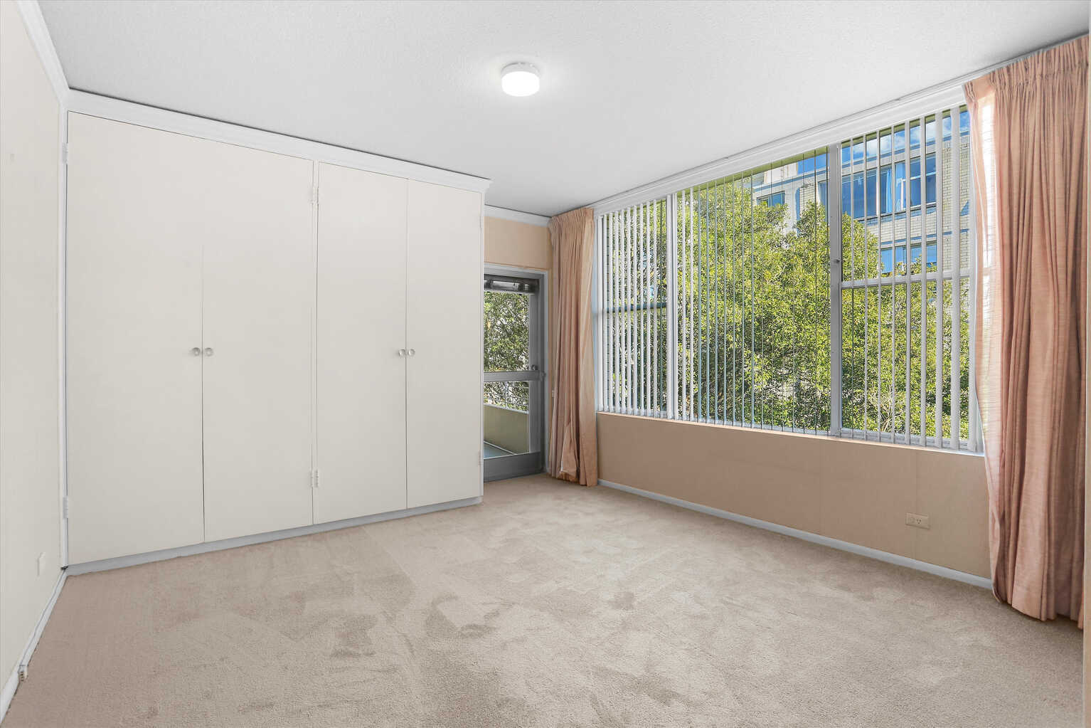 19/33 Johnson St Chatswood