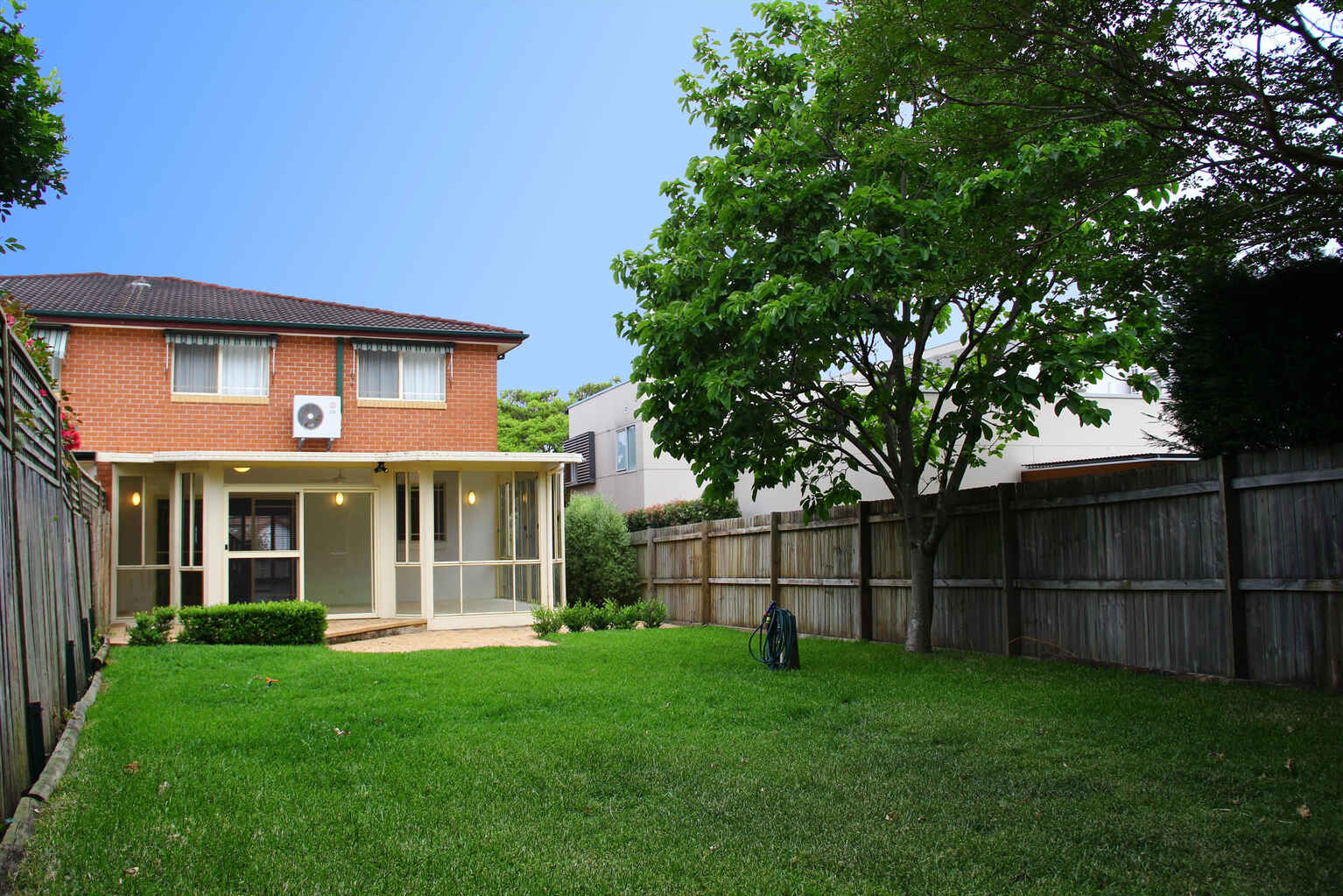 2A Remuera St Willoughby