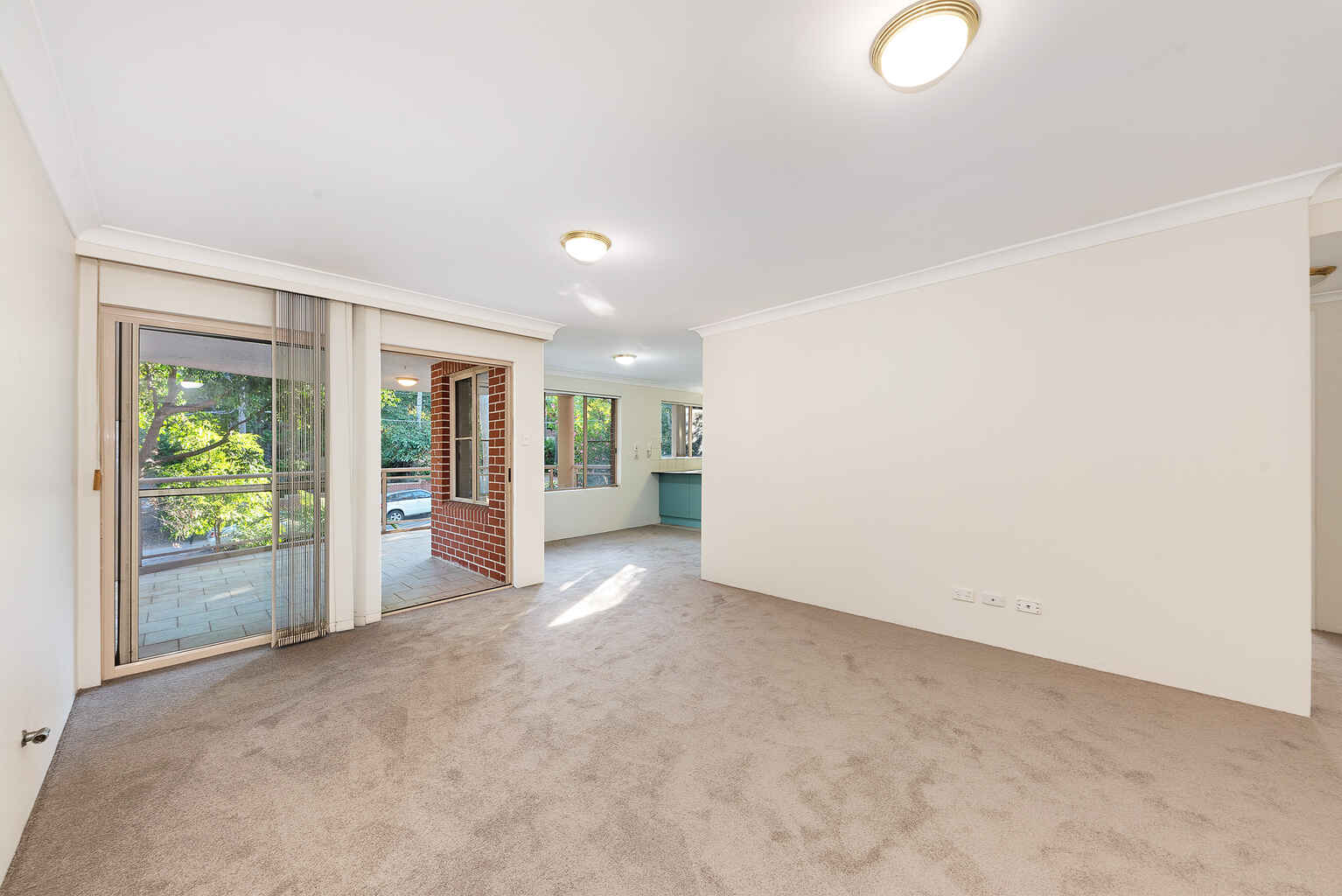 10/99 Hampden Rd Artarmon