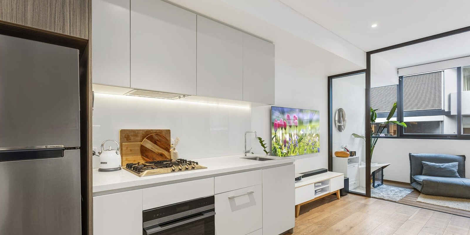 218/9 Albany St St Leonards
