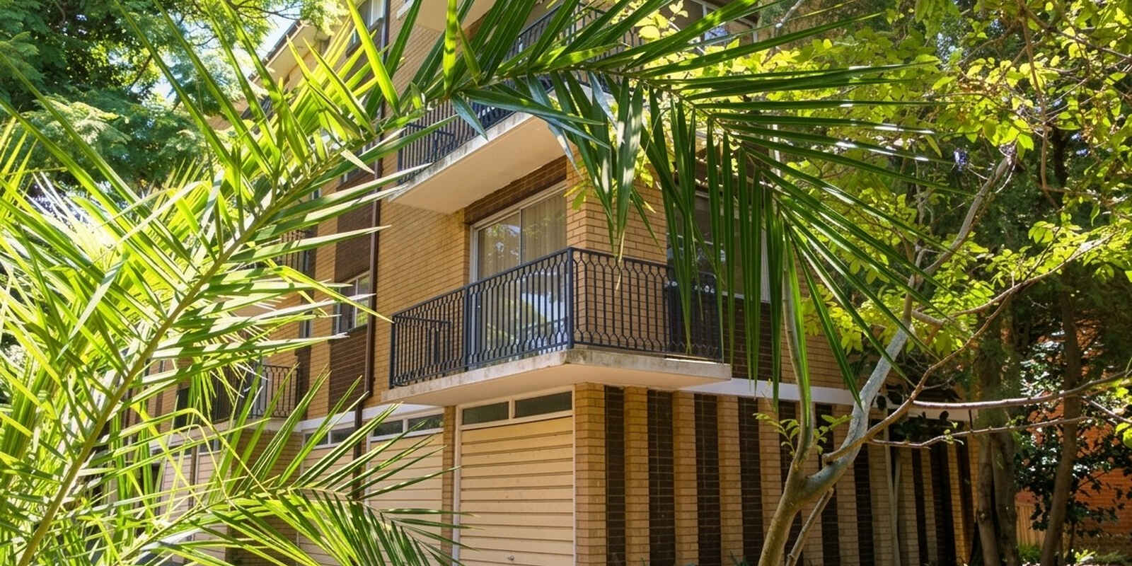 1/126 Ben Boyd Rd Neutral Bay
